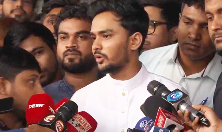 ঢাকা থেকে নির্বাচন করব নিশ্চিত : উপদেষ্টা আসিফ